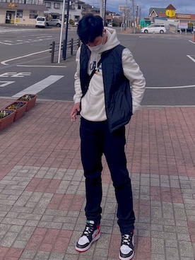 「GAP（ギャップ）のアイテム（ダウンベスト）」を使った、VanNhatさん（メンズ・173cm）の春コーディネート