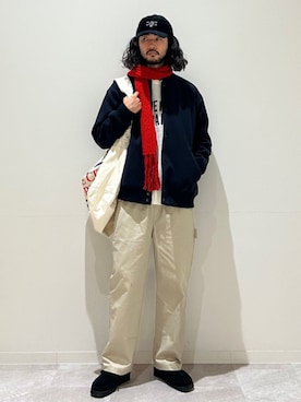 「ロゴニット」｜室川さん（メンズ・178cm）の秋コーディネート