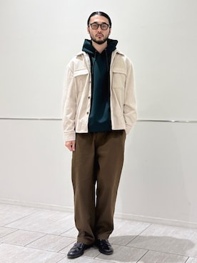 「アイテム（パーカー）」を使った、室川さん（メンズ・178cm）の秋コーディネート