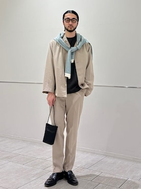 「SHIPS（シップス）のアイテム（トップス）」を使った、室川さん（メンズ・178cm）の春コーディネート