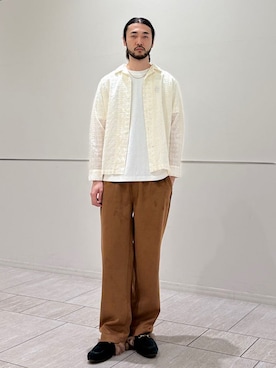 「SHIPS（シップス）のSHIPS: エンブロイダリー オープンカラー ロングスリーブ シャツ（シャツ/ブラウス、ベージュ系）」を使った、室川さん（メンズ・178cm）の春コーディネート