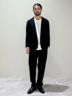 「SHIPS（シップス）のアイテム（Tシャツ/カットソー）」を使った、室川さん（メンズ・178cm）の秋コーディネート