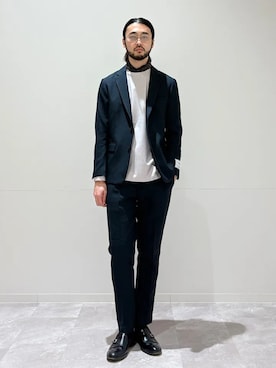 「アイテム（スーツジャケット）」を使った、室川さん（メンズ・178cm）の春コーディネート