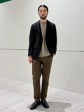「アイテム（スーツジャケット）」を使った、室川さん（メンズ・178cm）の秋コーディネート