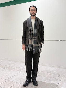 「カシミヤ」｜「アイテム（スラックス）」を使った、室川さん（メンズ・178cm）の冬コーディネート