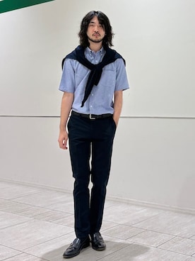 「アイテム（ビジネスシャツ）」を使った、室川さん（メンズ・178cm）の秋コーディネート