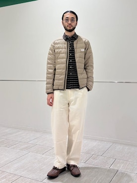 「SHIPS」｜「アイテム（ダウンジャケット/コート）」を使った、室川さん（メンズ・178cm）の秋コーディネート