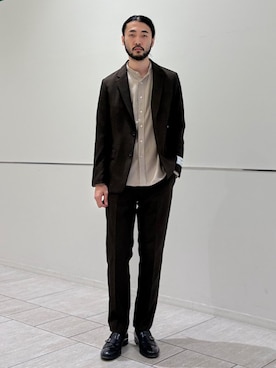 「アイテム（スーツジャケット）」を使った、室川さん（メンズ・178cm）の秋コーディネート