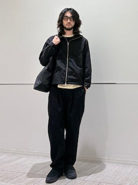 「アイテム（ファッション雑貨、ベージュ系）」を使った、室川さん（メンズ・178cm）の秋コーディネート