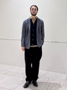 「アイテム（カーディガン/ボレロ）」を使った、室川さん（メンズ・178cm）の冬コーディネート