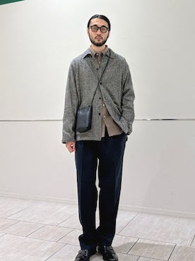 「アイテム（サングラス、ベージュ系）」を使った、室川さん（メンズ・178cm）の秋コーディネート