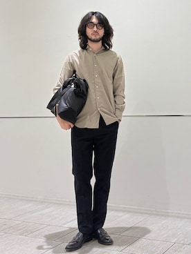 「SHIPS Colors（シップス カラーズ）のアイテム（シャツ/ブラウス）」を使った、室川さん（メンズ・178cm）の秋コーディネート