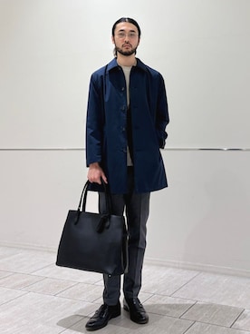 「SHIPS Colors（シップス カラーズ）のSHIPS Colors:スプリット レザー トート バッグ◇（トートバッグ、ブラック系）」を使った、室川さん（メンズ・178cm）の春コーディネート