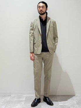 「アイテム（テーラードジャケット、ベージュ系）」を使った、室川さん（メンズ・178cm）の夏コーディネート