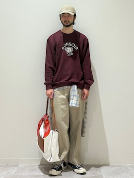 「アイテム（スウェット）」を使った、室川さん（メンズ・178cm）の秋コーディネート