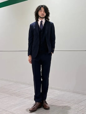 「アイテム（スーツジャケット）」を使った、室川さん（メンズ・178cm）の秋コーディネート