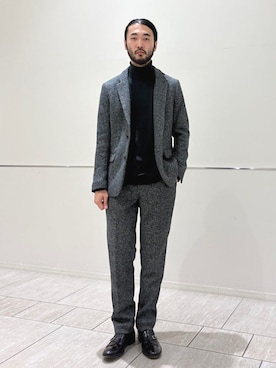 「シップス」｜「アイテム（スラックス）」を使った、室川さん（メンズ・178cm）の秋コーディネート