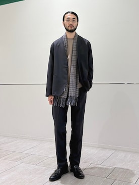 「アイテム（スーツジャケット）」を使った、室川さん（メンズ・178cm）の秋コーディネート