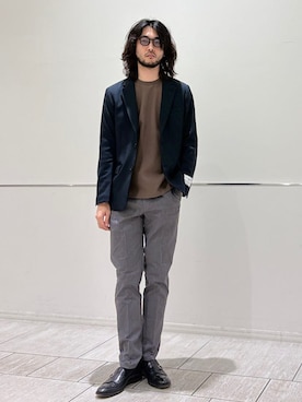 「アイテム（スーツジャケット）」を使った、室川さん（メンズ・178cm）の秋コーディネート