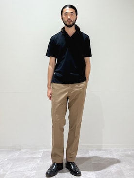 「アイテム（スラックス、イエロー系）」を使った、室川さん（メンズ・178cm）の秋コーディネート