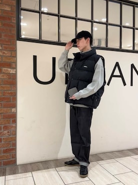 「アイテム（ダウンベスト）」を使った、うちだりょうさん（メンズ・178cm）の冬コーディネート