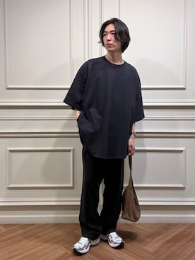 「レザー」｜「アイテム（スニーカー）」を使った、うちだりょうさん（メンズ・178cm）の夏コーディネート