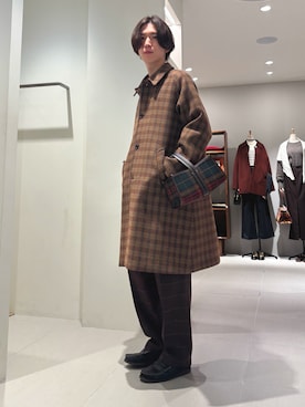 「アイテム（ステンカラーコート）」を使った、うちだりょうさん（メンズ・178cm）の秋コーディネート