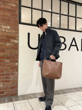 「アイテム（スリッポン）」を使った、うちだりょうさん（メンズ・178cm）の秋コーディネート