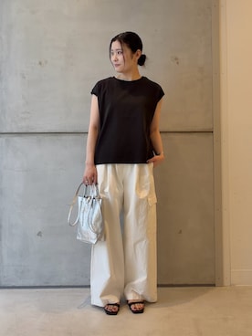 「かぐれ（カグレ）のユーティリティーイージーパンツ（その他パンツ、ホワイト系）」を使った、meiさん（レディース・157cm）の夏コーディネート