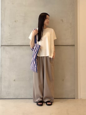 「URBAN RESEARCH DOORS（アーバンリサーチドアーズ）の『UR TECH』汗染み防止ドルマンTシャツ（Tシャツ/カットソー、ホワイト系）」を使った、meiさん（レディース・157cm）の春コーディネート