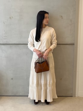 「URBAN RESEARCH DOORS（アーバンリサーチドアーズ）のオーガニックコットンクルーネックカーディガン（カーディガン/ボレロ、ホワイト系）」を使った、meiさん（レディース・157cm）の春コーディネート