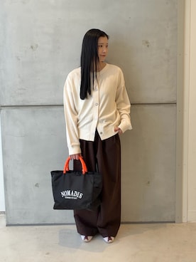 「EKAL（エカル）のDOT AIR WIDE TROUSERS（その他パンツ、ブラウン系）」を使った、meiさん（レディース・157cm）の春コーディネート