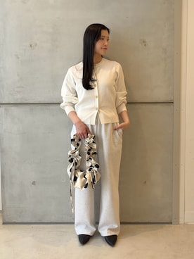 「URBAN RESEARCH（アーバンリサーチ）のコクーンスリーブカーディガン（カーディガン/ボレロ、ホワイト系）」を使った、meiさん（レディース・157cm）の春コーディネート