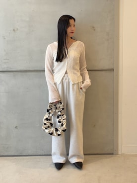 「KBF（ケイビーエフ）のフロントオープンアイレットカットソー（Tシャツ/カットソー、ホワイト系）」を使った、meiさん（レディース・157cm）の春コーディネート