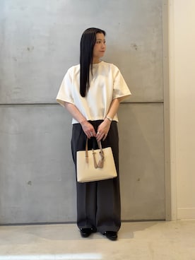 「URBAN RESEARCH（アーバンリサーチ）のダブルクロスキュプラストレートパンツ（その他パンツ、グレー系）」を使った、meiさん（レディース・157cm）の春コーディネート