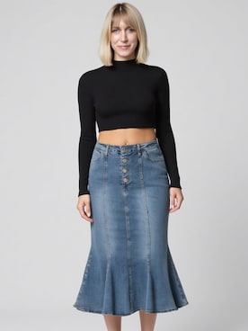 「アイテム（デニムスカート）」を使った、lilypak291さん（レディース・175cm）の秋コーディネート