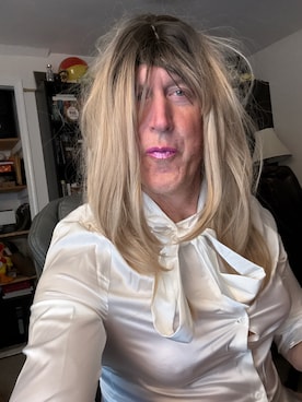 「アイテム（ビジネスシャツ）」を使った、lilypak291さん（レディース・175cm）の秋コーディネート