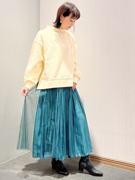 「スウェットトップス」｜「アイテム（スカート）」を使った、satomikamoさん（レディース・162cm）の冬コーディネート