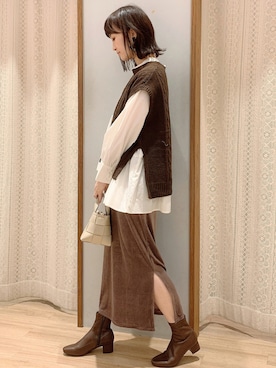 「earth music&ecology（アースミュージックアンドエコロジー）のアイテム」を使った、satomikamoさん（レディース・162cm）の秋コーディネート