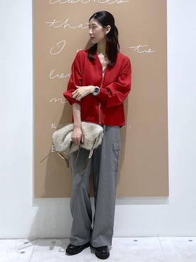 「Elura（エルーラ）のTRストレッチカーゴパンツ/1068020（カーゴパンツ、ベージュ系）」を使った、まゆさん（レディース・167cm）の秋コーディネート