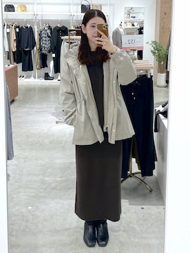 「アイテム（マウンテンパーカー、ベージュ系）」を使った、まゆさん（レディース・167cm）の秋コーディネート