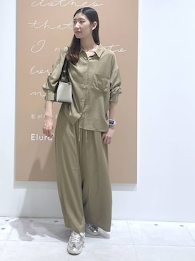 「Elura（エルーラ）の＜kakatoo＞ワイドコンビバック/633024（トートバッグ、ブラック系）」を使った、まゆさん（レディース・167cm）の春コーディネート