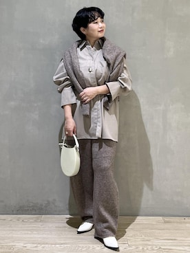 「ADAM ET ROPE'（アダムエロペ）のアイテム（シャツ/ブラウス）」を使った、takedaさん（レディース・154cm）の秋コーディネート