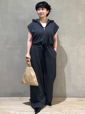 「旅行コーデ」｜「アイテム（オールインワン・サロペット）」を使った、takedaさん（レディース・154cm）の夏コーディネート