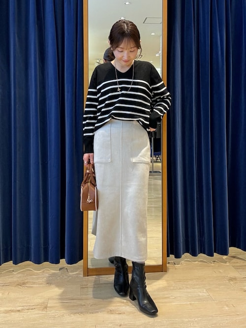 マシュマロスウェードタイトスカート（スカート）｜MICO COULIER