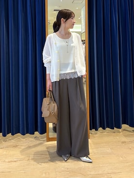 「MICO COULIER（ミコクリエ）のタックワイドパンツ（その他パンツ、ブラウン系）」を使った、tomonaさん（レディース・159cm）の春コーディネート