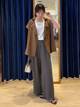 「MICO COULIER（ミコクリエ）のタックワイドパンツ（その他パンツ、ブラウン系）」を使った、tomonaさん（レディース・159cm）の夏コーディネート