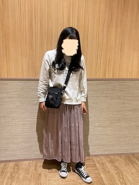 miさんの「シャイニープリーツスカート(ニュアンスカラー)」を使ったコーディネート