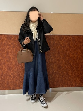 「アイテム（マフラー、ホワイト系）」を使った、miさん（レディース・164cm）の秋コーディネート