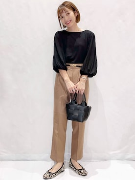 「秋先取りコーデ」｜「アイテム（トートバッグ）」を使った、MAMIさん（レディース・155cm）の夏コーディネート